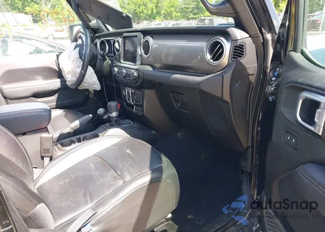 2020 Jeep Wrangler Unlimited Sahara 4X4 from USA, damaged, VIN 1C4HJXEG9LW119763